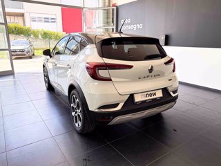 RENAULT Captur 1.6 e-tech hybrid intens 145cv auto
