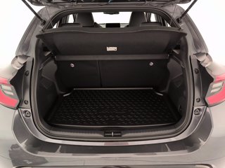 TOYOTA Yaris 1.5h 130 lounge