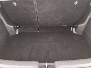 TOYOTA Yaris 1.5h active