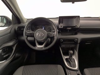 TOYOTA Yaris 1.5h active