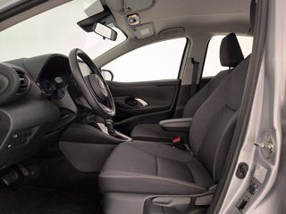 TOYOTA Yaris 1.5h active