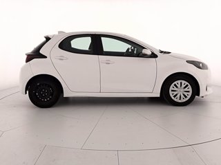 TOYOTA Yaris 1.0 active