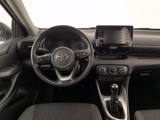 TOYOTA Yaris 1.0 active
