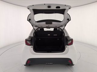 TOYOTA Yaris 1.0 active