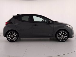 TOYOTA Yaris 1.5h 130 gr sport