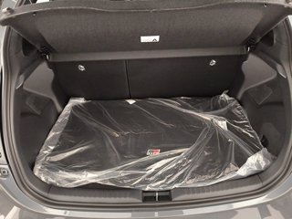 TOYOTA Yaris 1.5h 130 gr sport