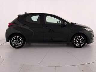 TOYOTA Yaris 1.0 trend