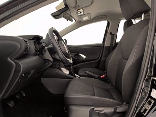 TOYOTA Yaris 1.0 trend