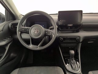 TOYOTA Yaris 1.5h trend