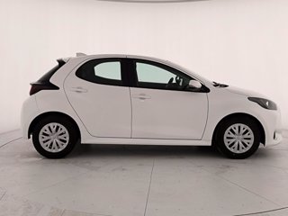 TOYOTA Yaris 1.0 active