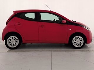 TOYOTA Aygo 5p 1.0 x-play 72cv