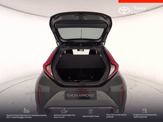 TOYOTA Aygo x 1.0 lounge air 72cv