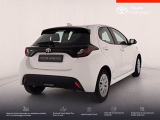 TOYOTA Yaris 1.0 active