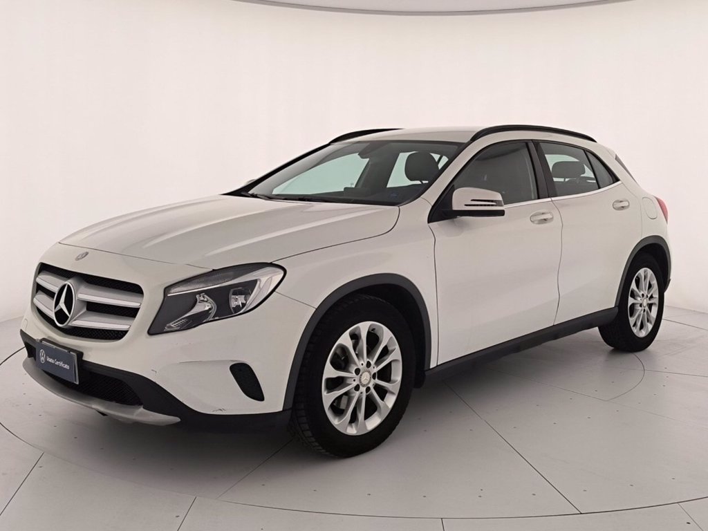 MERCEDES Gla 180 d business