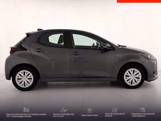 TOYOTA Yaris 1.0 active