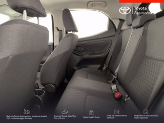 TOYOTA Yaris 1.0 active