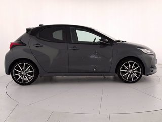 TOYOTA Yaris 1.5h 130 gr sport