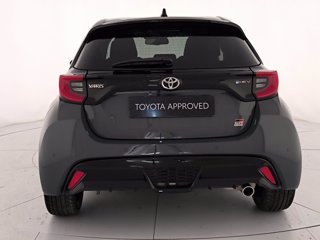 TOYOTA Yaris 1.5h 130 gr sport