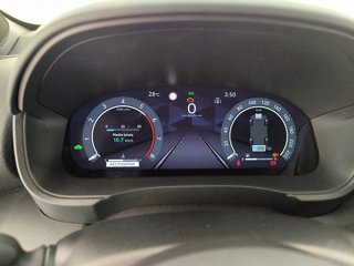 TOYOTA Yaris 1.5h 130 gr sport