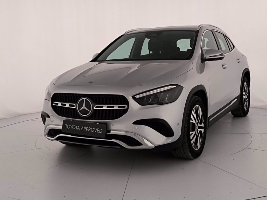 MERCEDES Gla 180 d progressive advanced plus auto